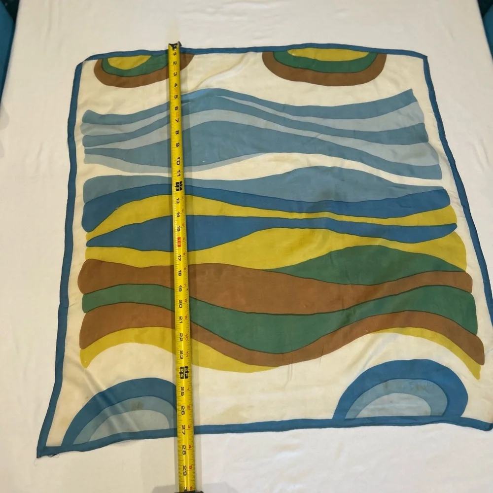 Mid Century Funky Vintage Scraf
